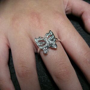 Areo Butterfly Ring 8 sterling silver